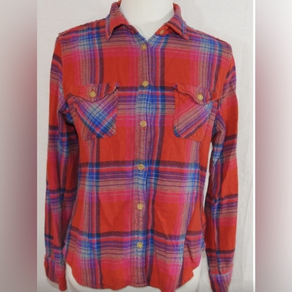 American Eagle Favorite Fit Flannel tween girls large could be a women’s small
